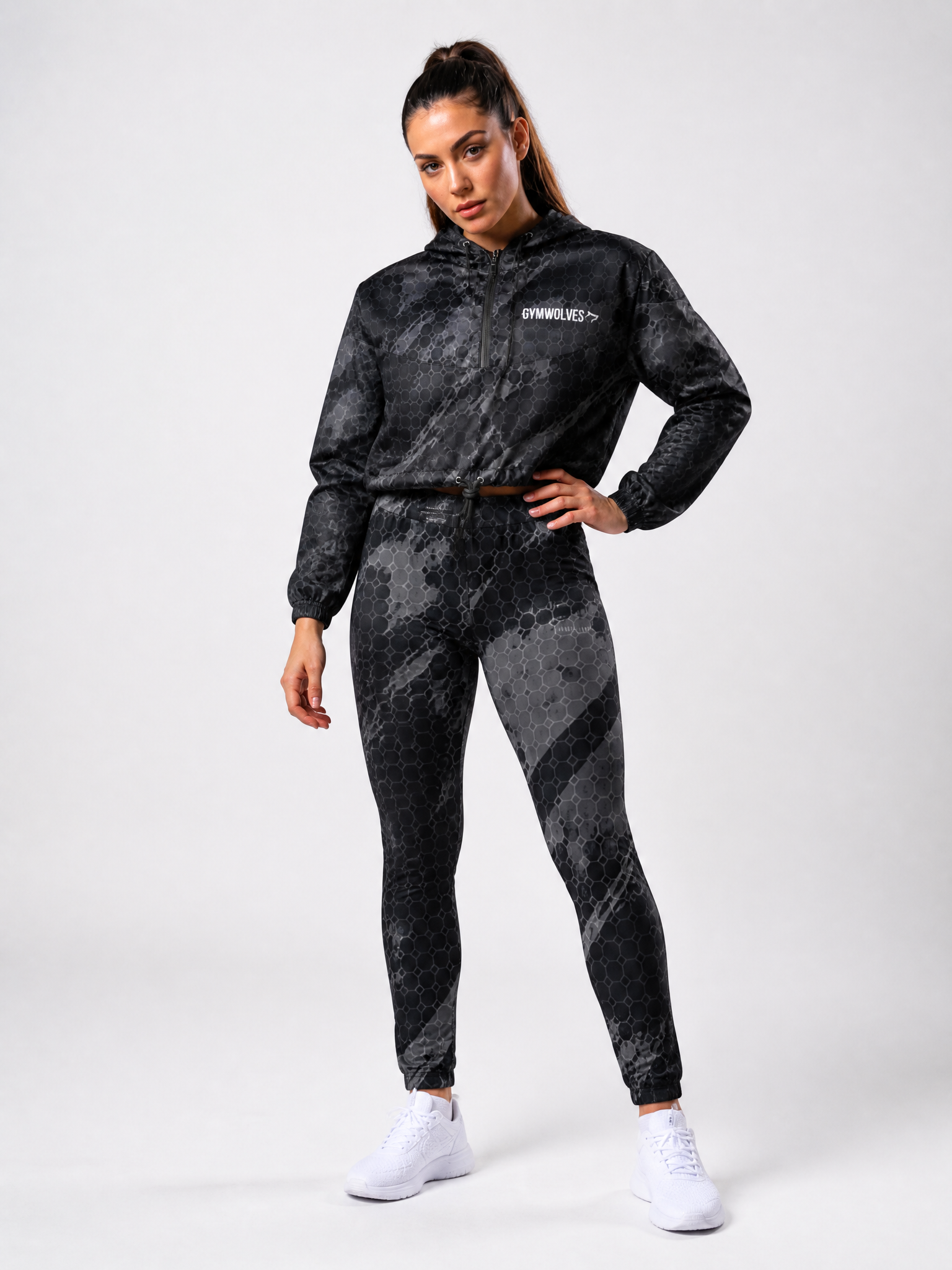 Gymwolves Women's Cropped Windbreaker — Predator