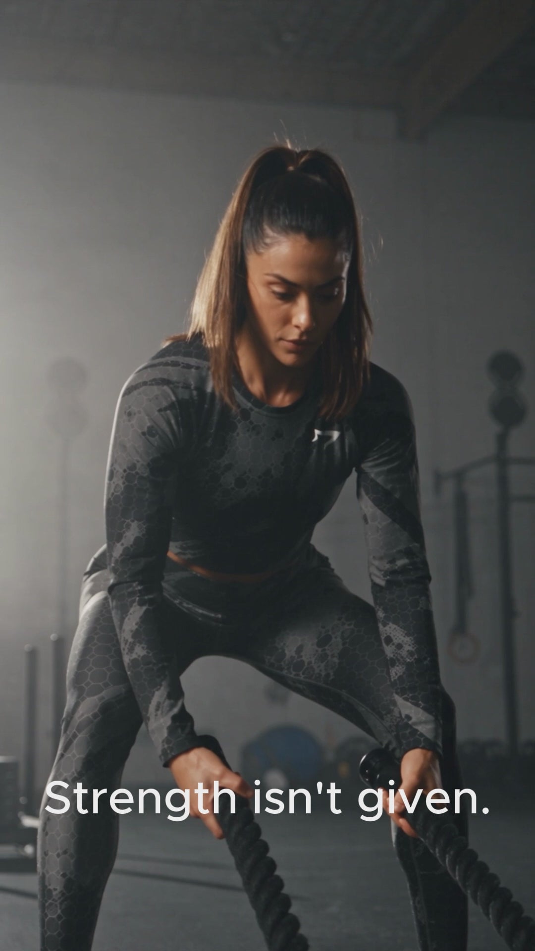 Gymwolves Women's Predator Long-Sleeve Crop Top