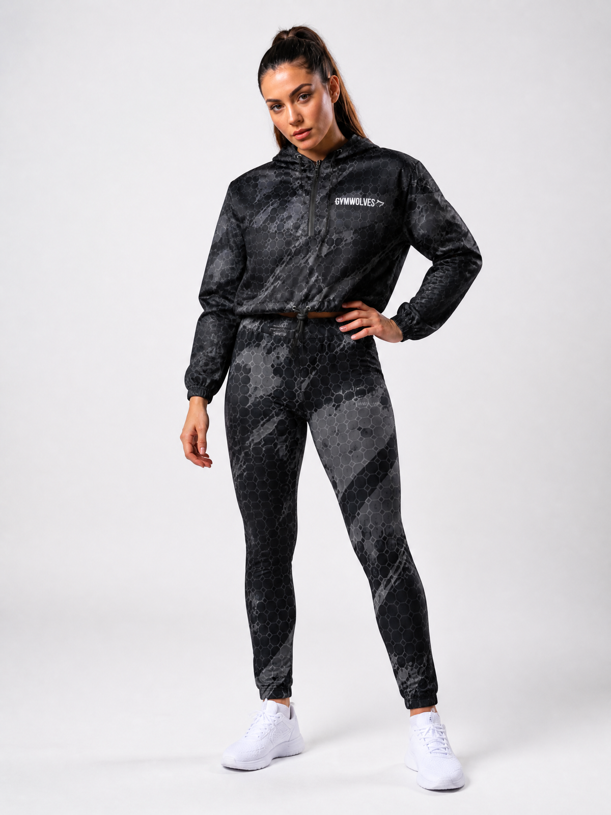 Gymwolves Women's Cropped Windbreaker — Predator